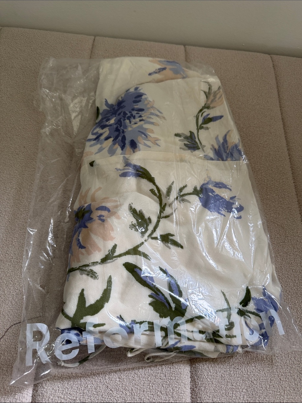 Reformation Emely Dress Ivory - Size 12 - Picture 7 of 9